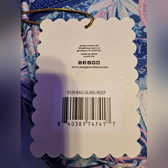 NWT Sling Bag - Picture 8 of 14